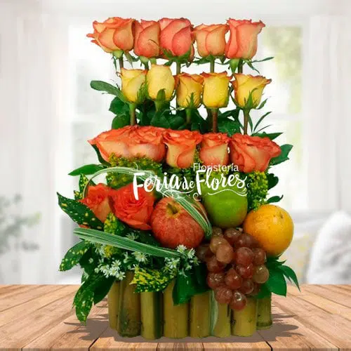 Arreglo Floral con Frutas Salak